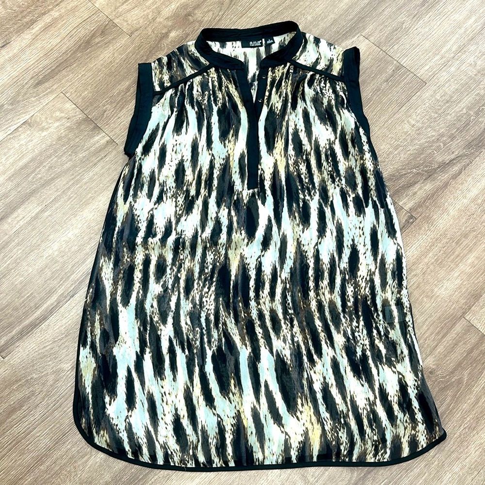 💚10 Animal print sleeveless share top size S